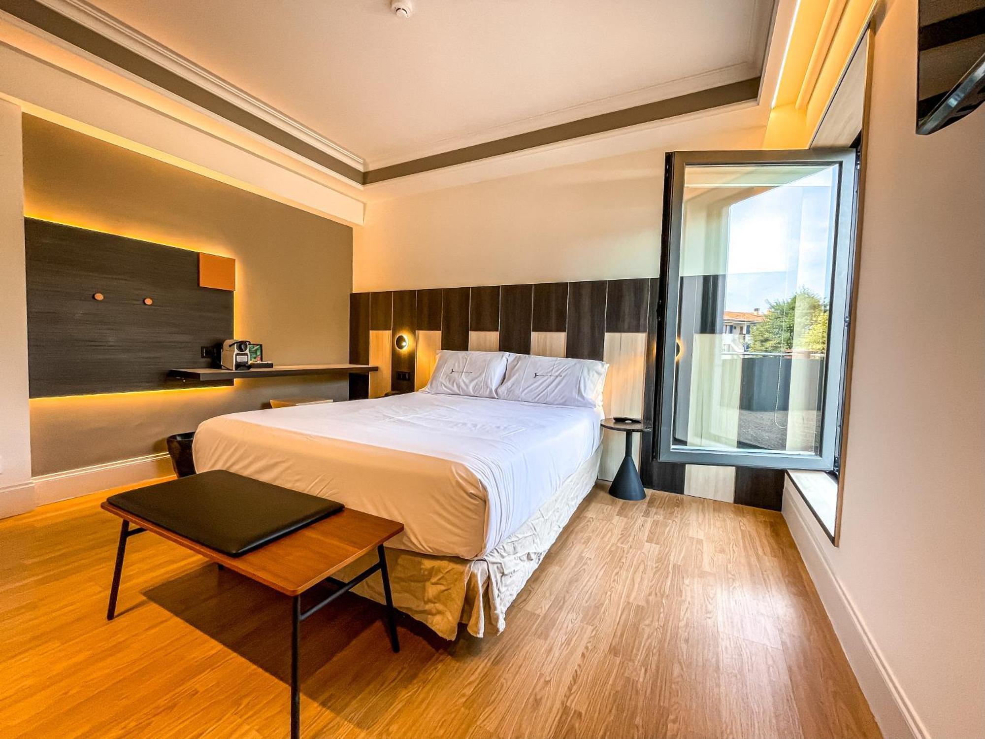 Hotel Rio Bidasoa Hondarribia Bagian luar foto