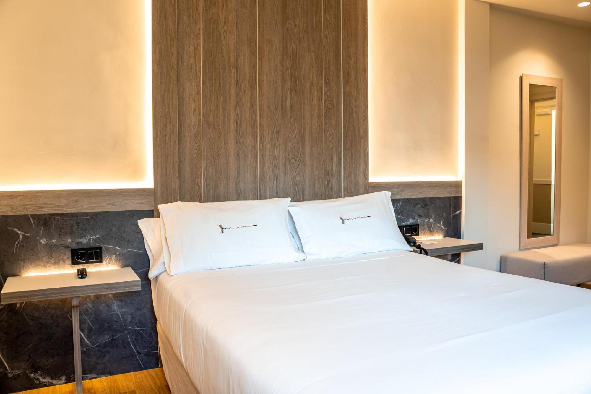Hotel Rio Bidasoa Hondarribia Bagian luar foto
