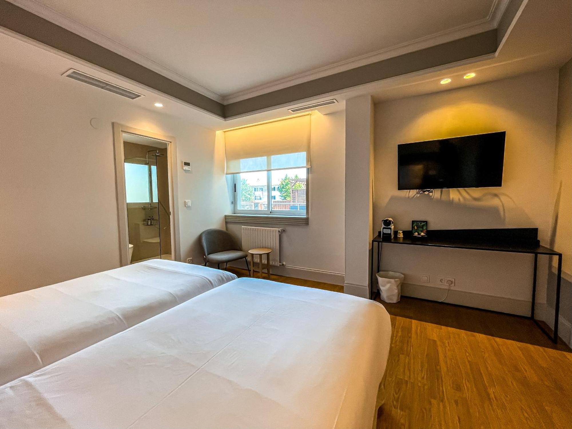 Hotel Rio Bidasoa Hondarribia Bagian luar foto