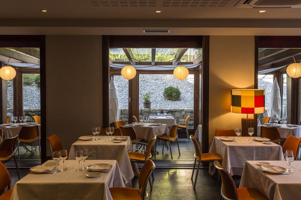 Hotel Rio Bidasoa Hondarribia Bagian luar foto